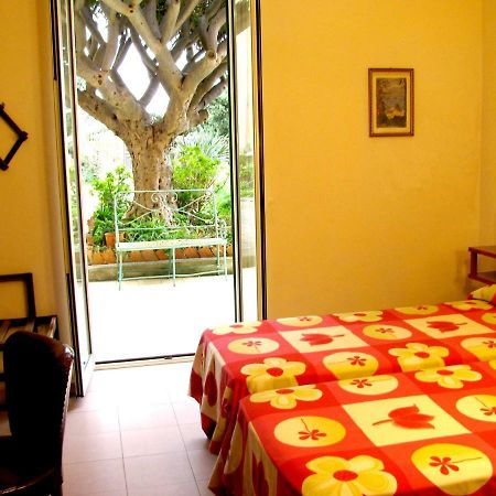 Bed & Breakfast Le Palme Agrigento Exterior foto