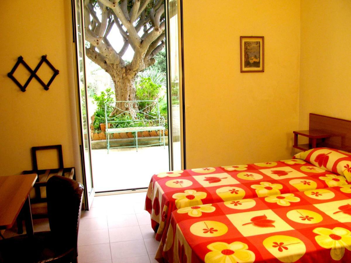 Bed & Breakfast Le Palme Agrigento Exterior foto